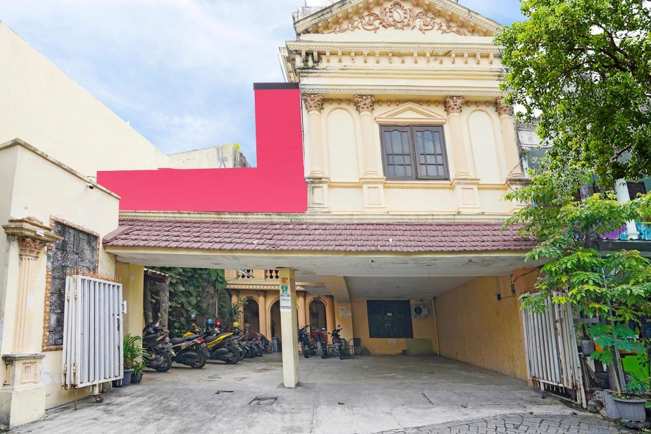 Hotel Oyo 91390 Kost Grand Royal Elite Surabaya Esterno foto