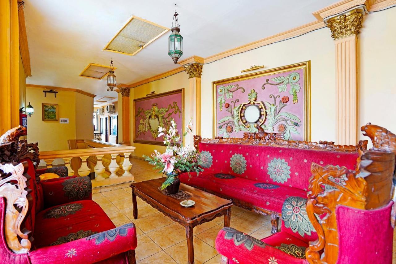 Hotel Oyo 91390 Kost Grand Royal Elite Surabaya Esterno foto