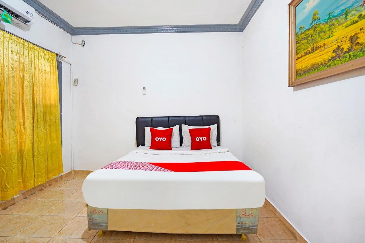 Hotel Oyo 91390 Kost Grand Royal Elite Surabaya Esterno foto