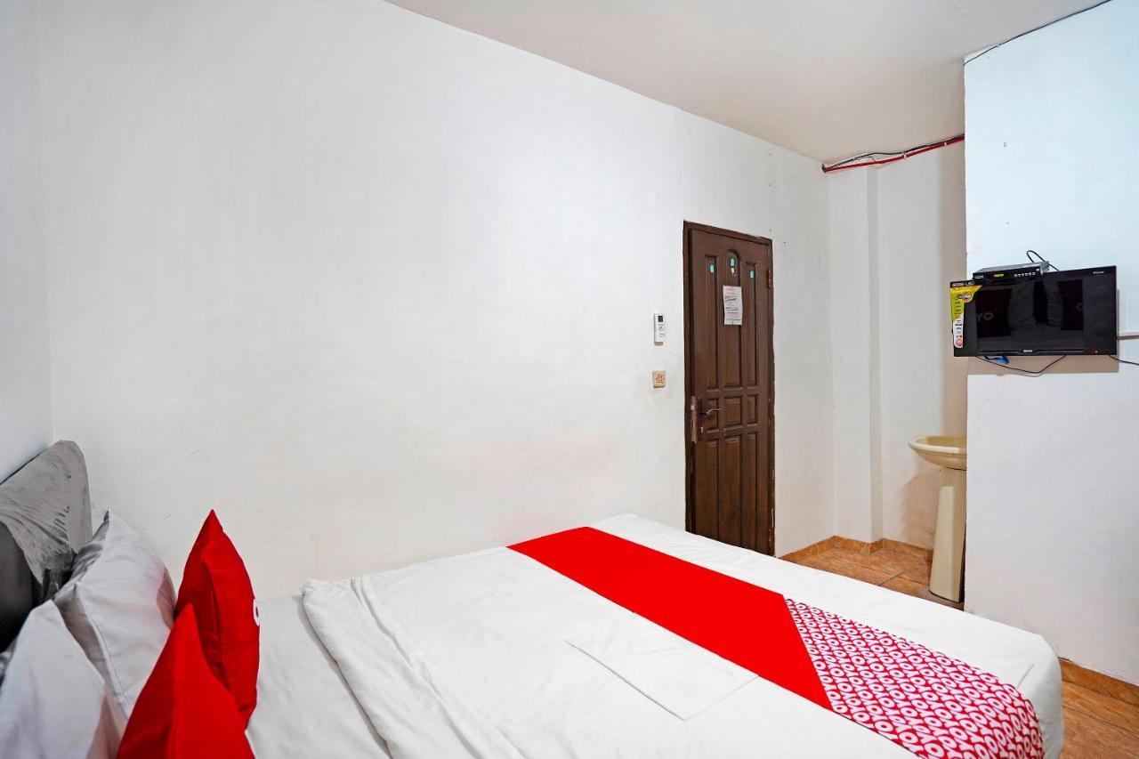 Hotel Oyo 91390 Kost Grand Royal Elite Surabaya Esterno foto