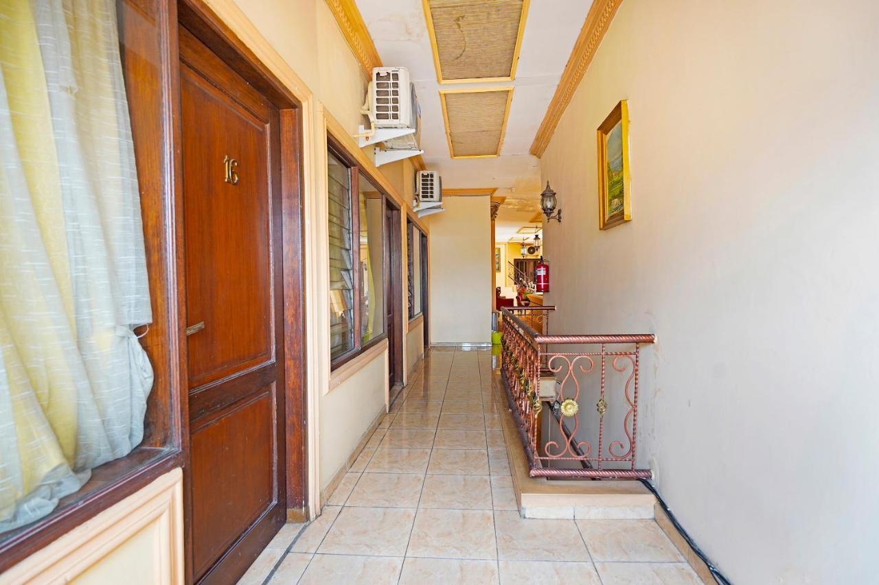 Hotel Oyo 91390 Kost Grand Royal Elite Surabaya Esterno foto