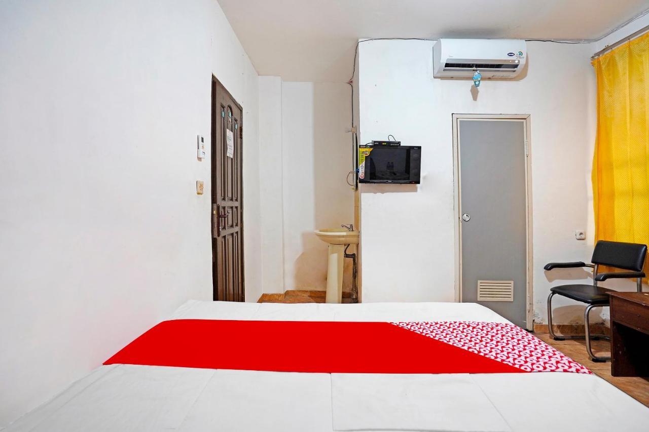 Hotel Oyo 91390 Kost Grand Royal Elite Surabaya Esterno foto
