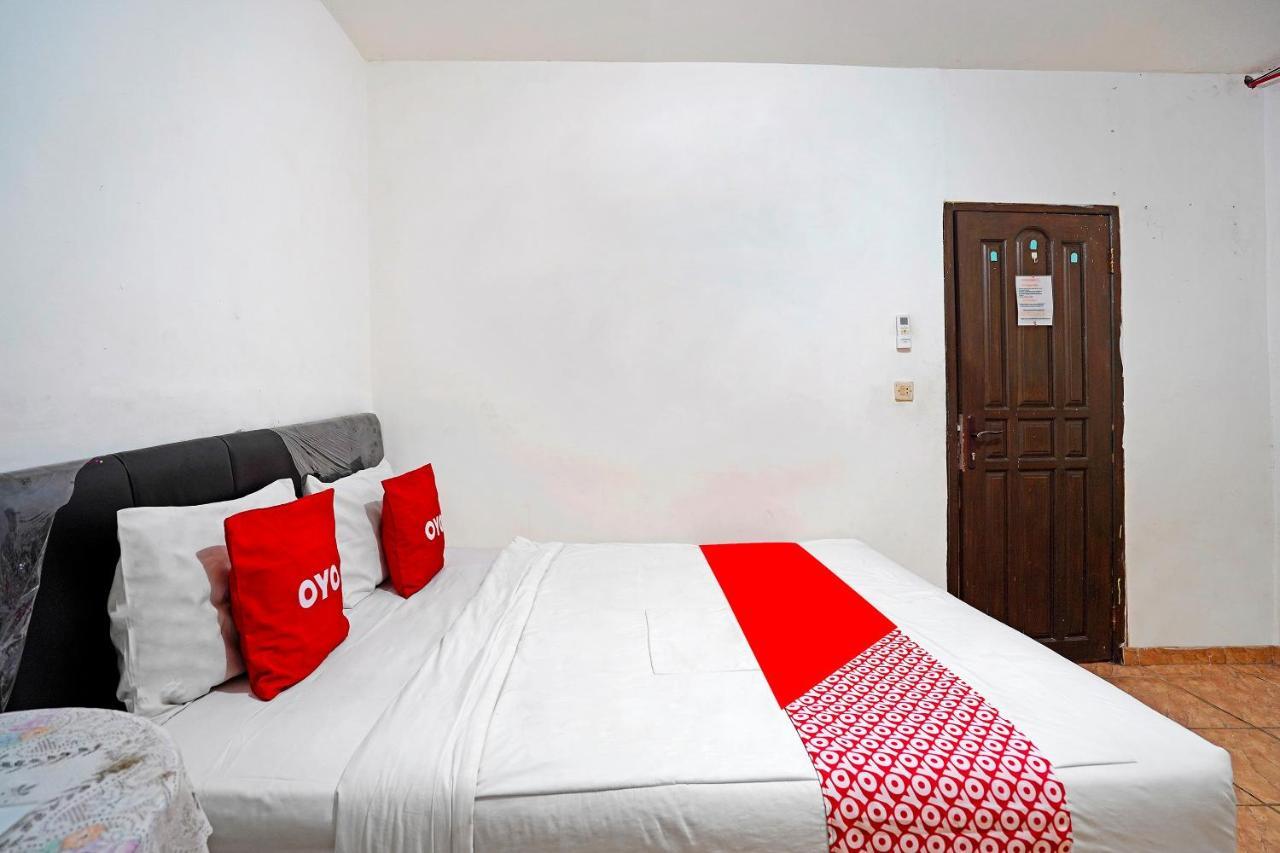 Hotel Oyo 91390 Kost Grand Royal Elite Surabaya Esterno foto
