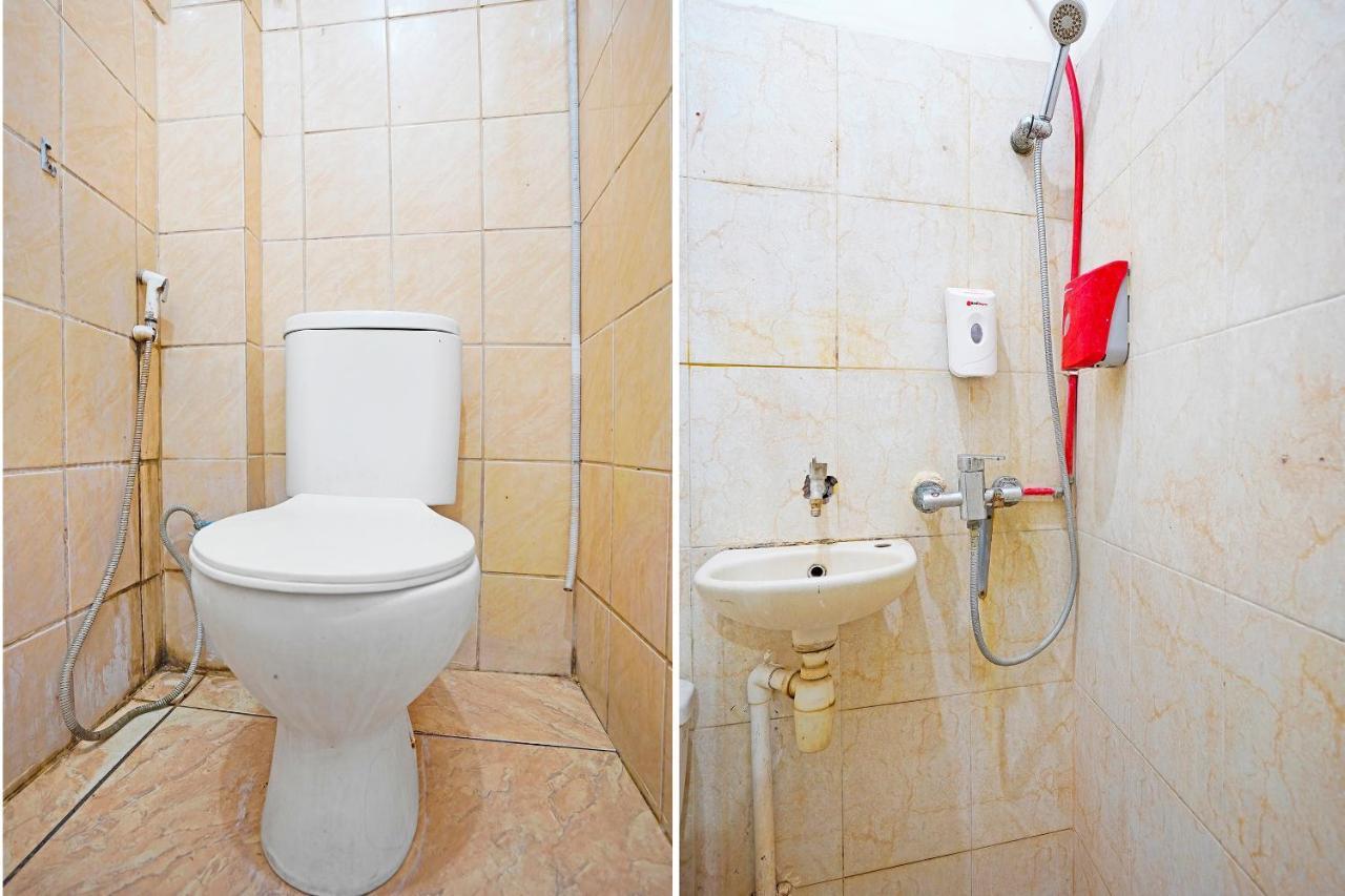 Hotel Oyo 91390 Kost Grand Royal Elite Surabaya Esterno foto